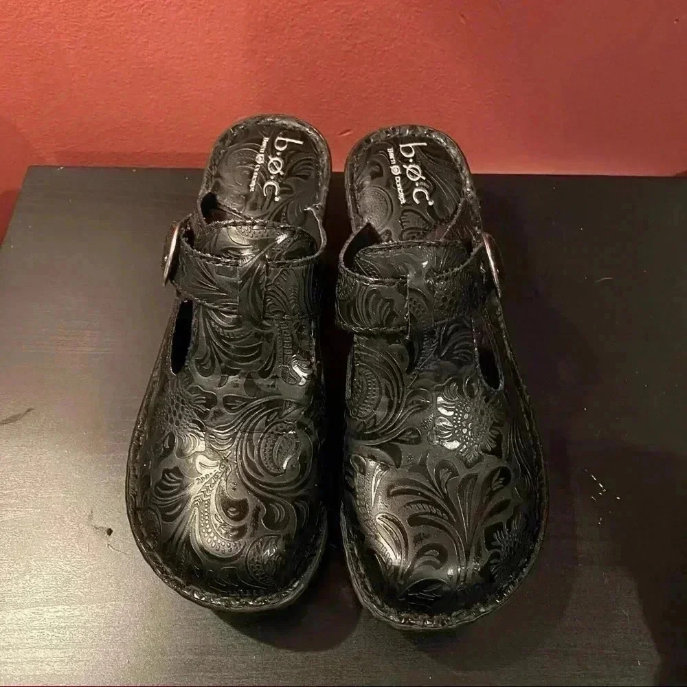 Born Black Shoes